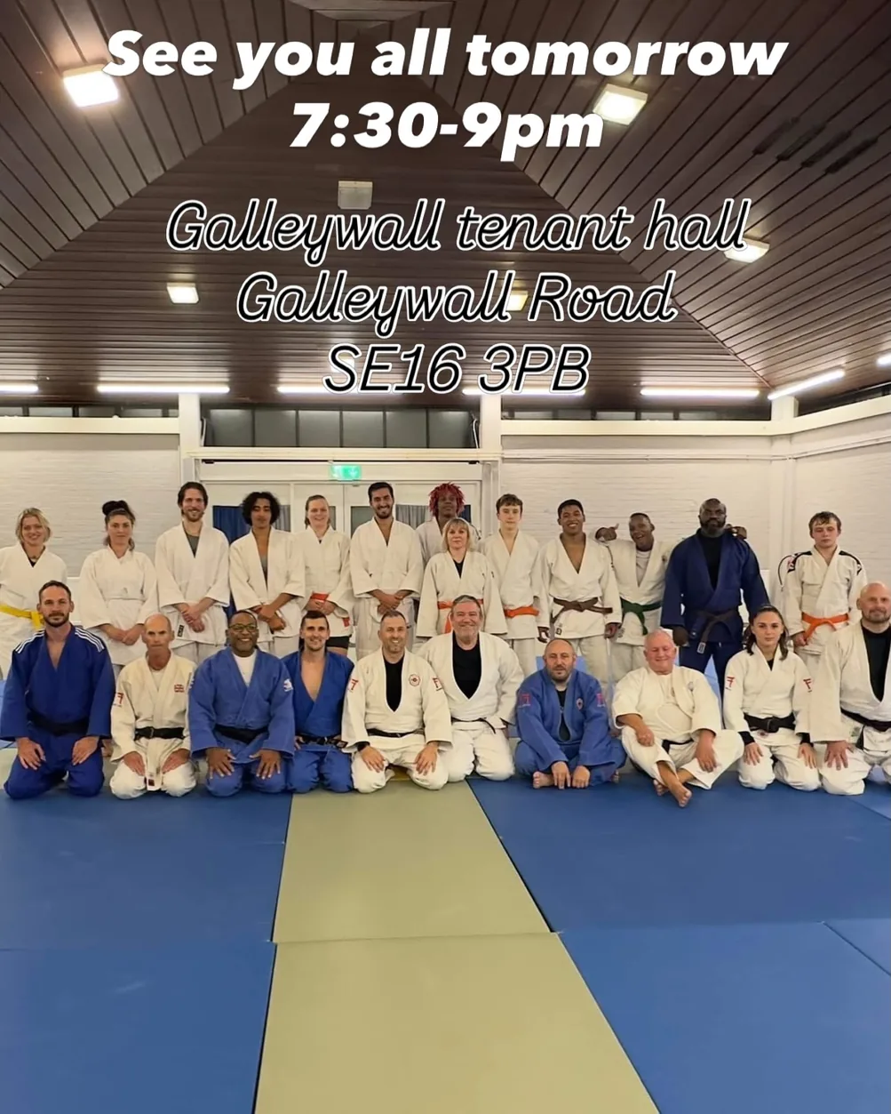 Seniors class group photo